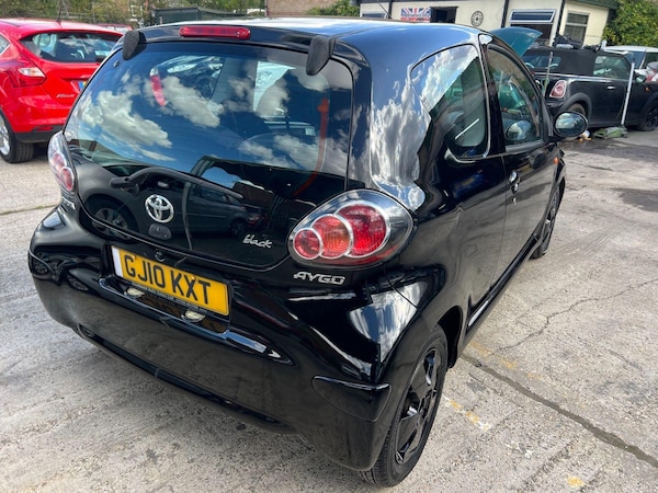 Used Toyota AYGO 2010 for sale - 76306567: Photo 9