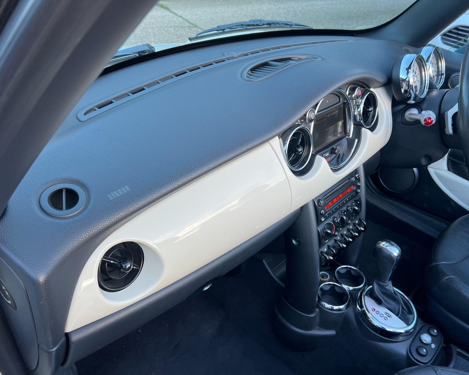 Used MINI Convertible 2007 for sale - 77823945: Photo 16