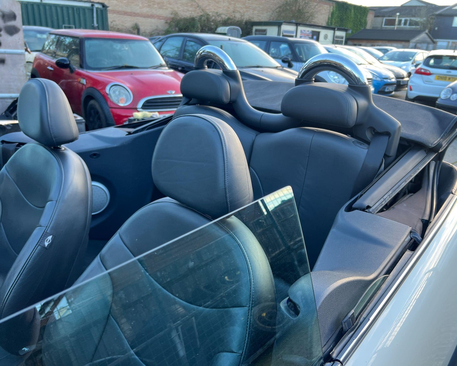 Used MINI Convertible 2007 for sale - 77823945: Photo 18