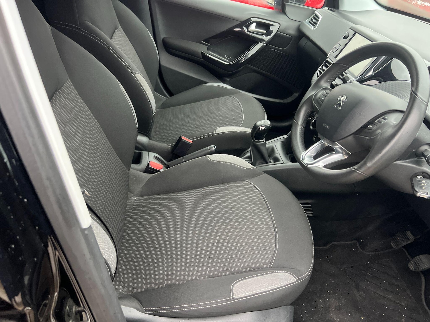Used Peugeot 208 2016 for sale - 76866475: Photo 16
