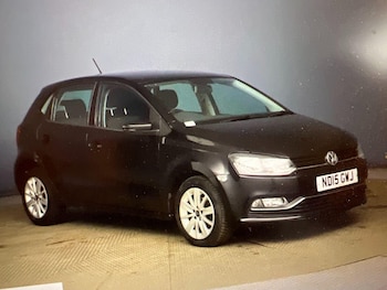 Used Volkswagen Polo 2015 for sale - 77290839: Photo