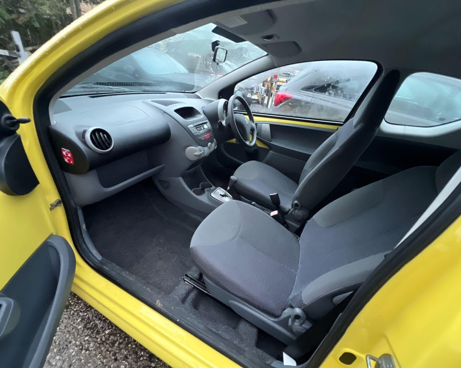 Used Peugeot 107 for sale - 77509638: Photo 4