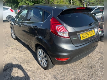 Used Ford Fiesta 2015 for sale - 78981632: Photo