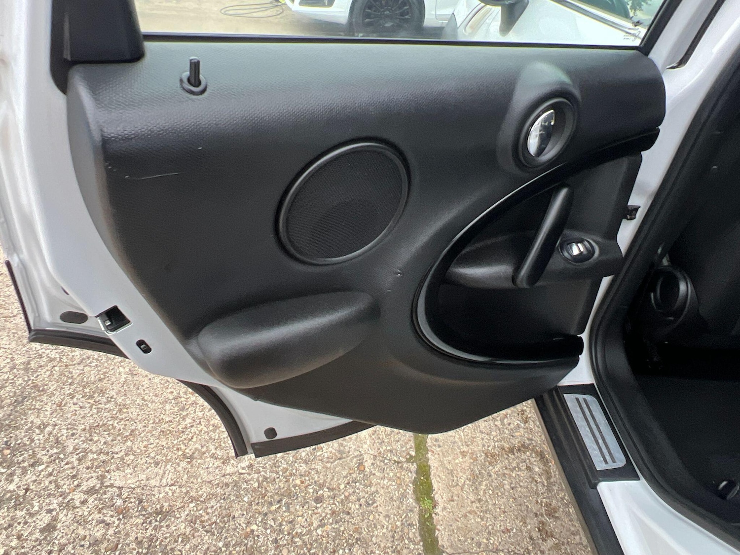 Vehicle 29
