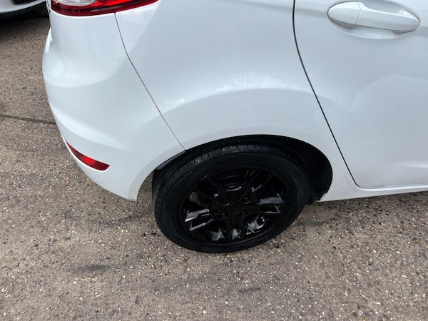 Used Ford Fiesta 2014 for sale - 76179583: Photo 10