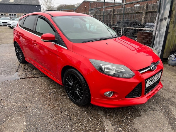 Used Ford Focus 2013 for sale - 76032142: Photo 3