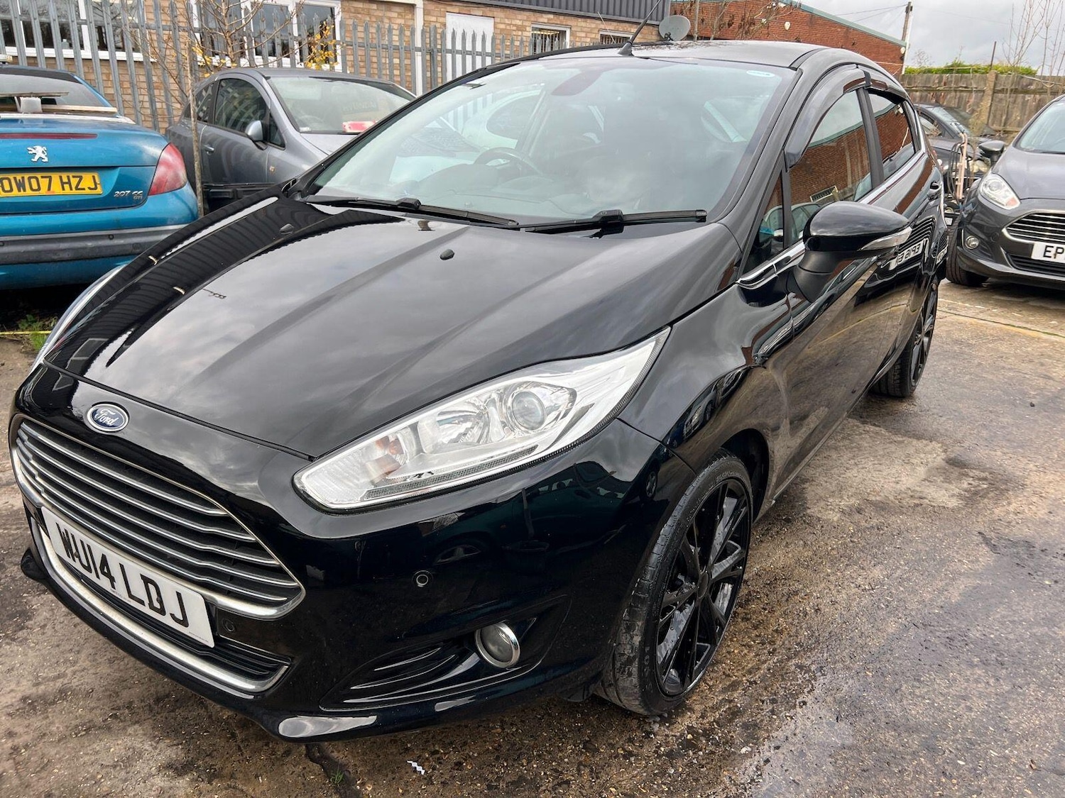 Used Ford Fiesta 2014 for sale - 76457068: Photo 1