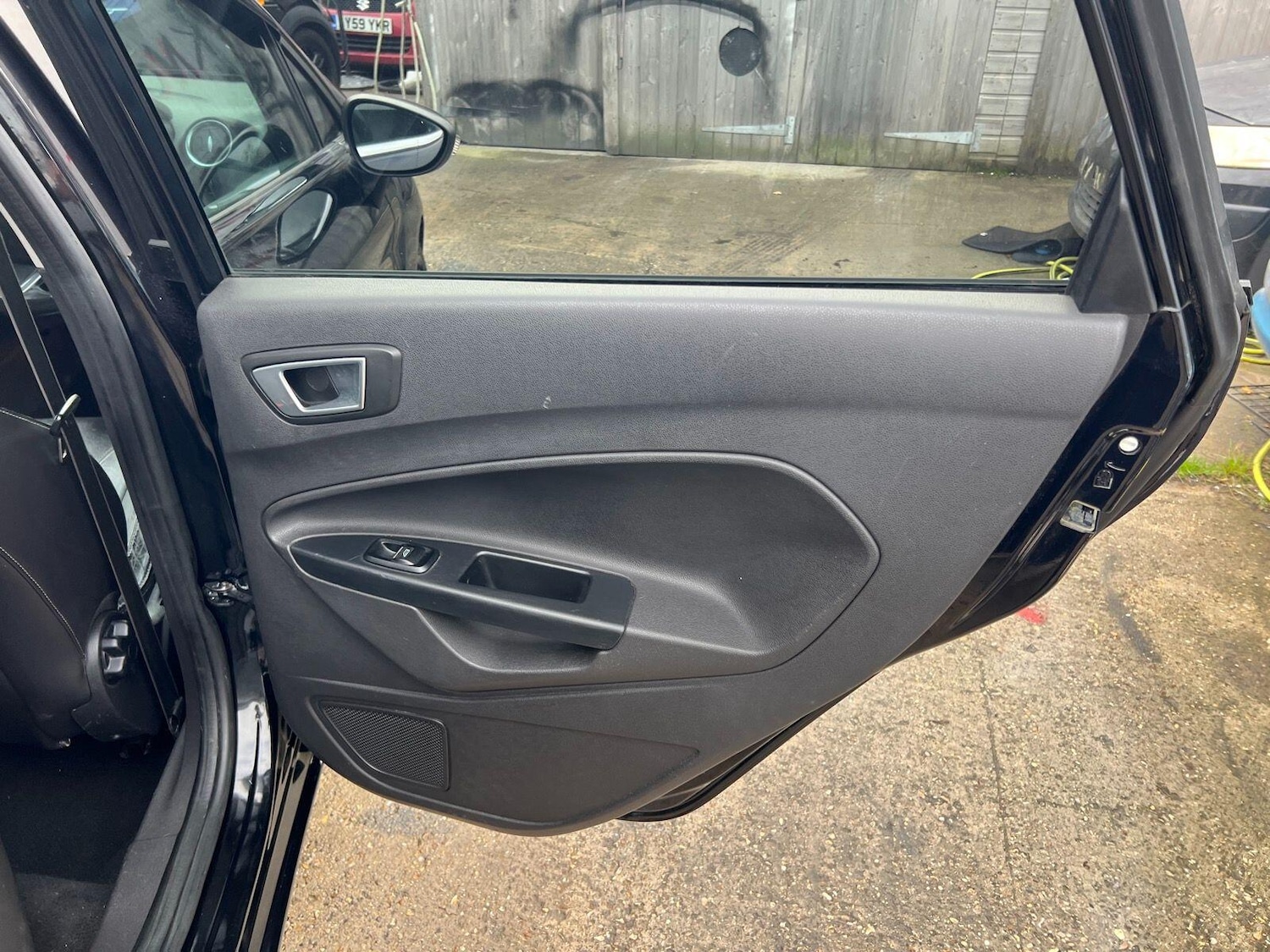 Used Ford Fiesta 2014 for sale - 76457068: Photo 14