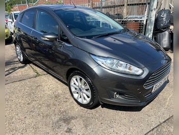 Used Ford Fiesta 2015 for sale - 79279529: Photo