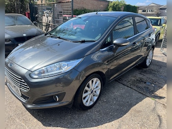 Used Ford Fiesta 2015 for sale - 79279529: Photo
