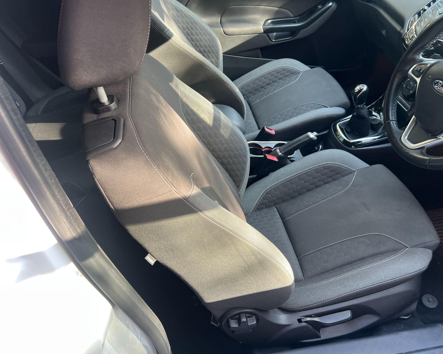 Used Ford Fiesta 2015 for sale - 78171545: Photo 11