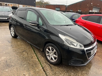 Used Peugeot 208 2016 for sale - 76584956: Photo