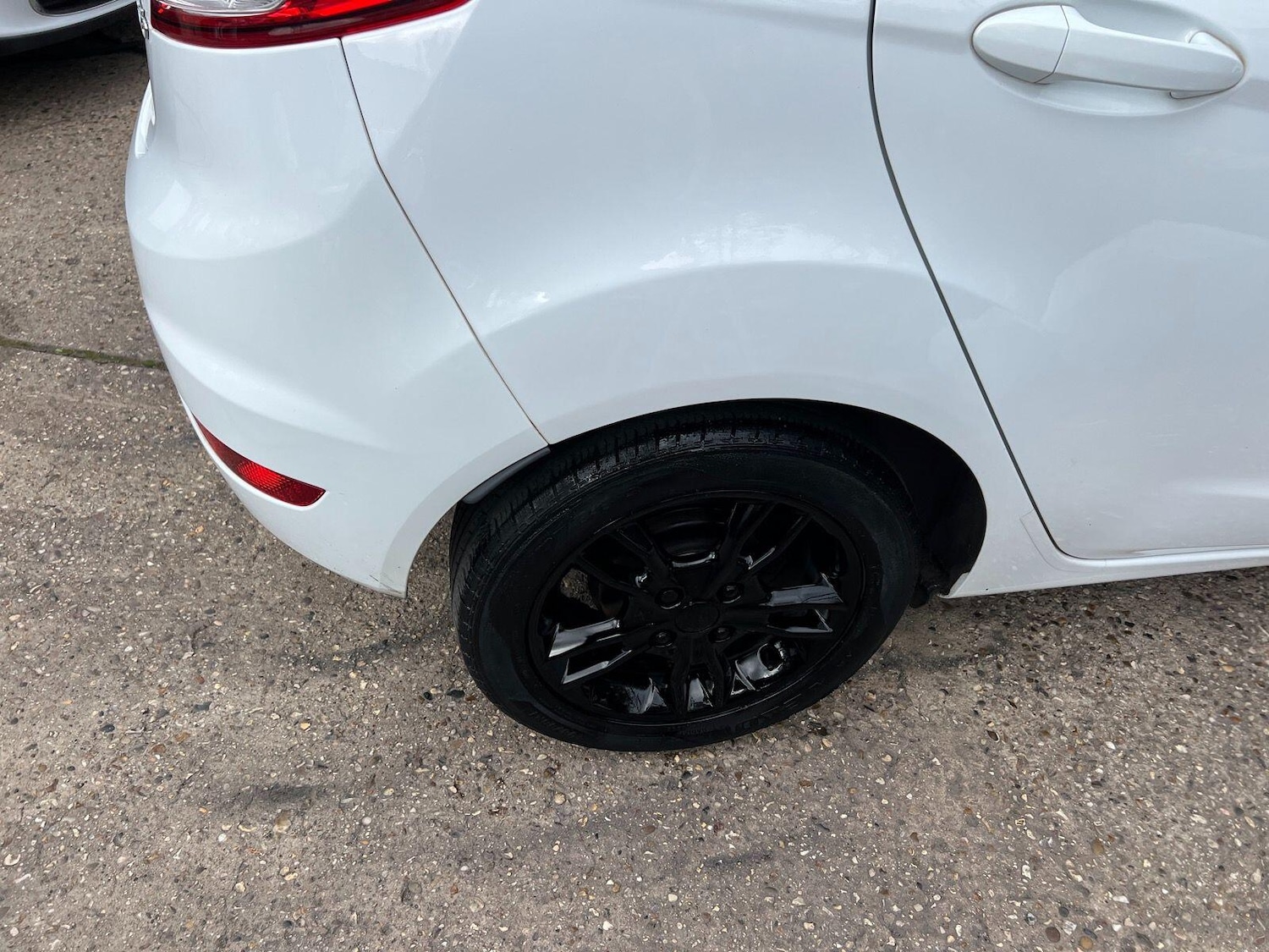 Used Ford Fiesta 2014 for sale - 77066357: Photo 10