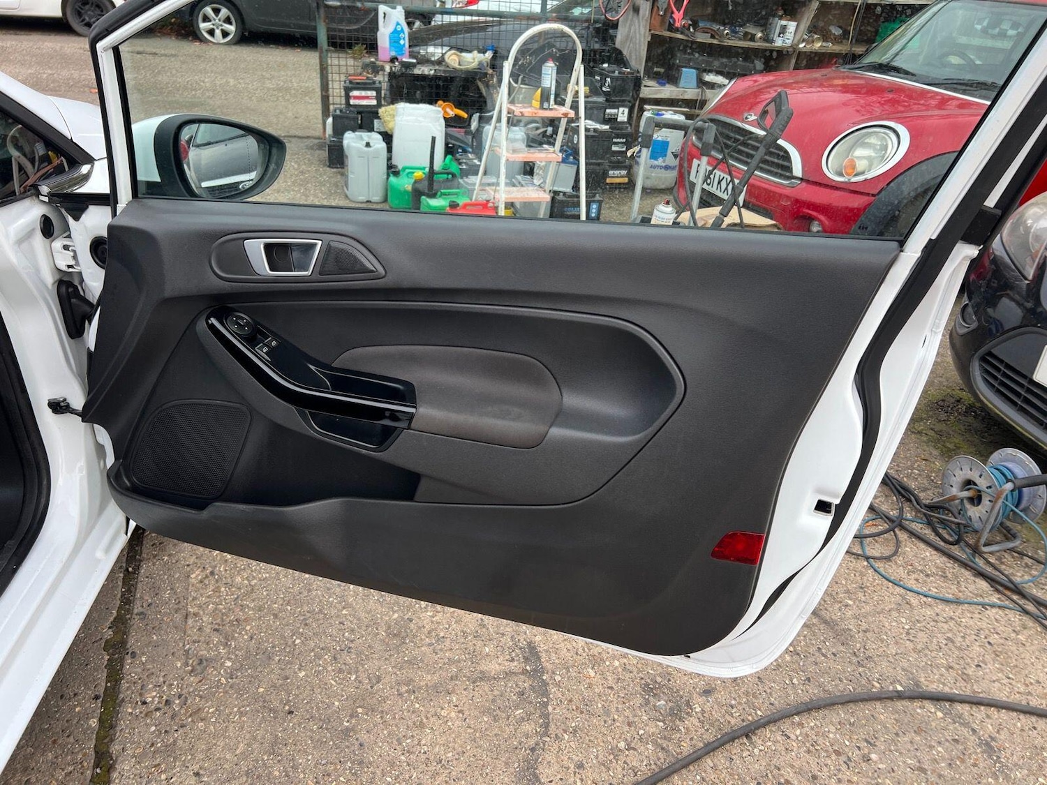 Used Ford Fiesta 2014 for sale - 77066357: Photo 15