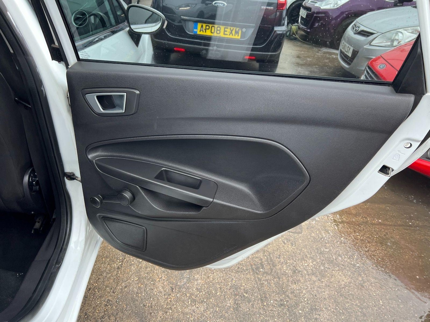 Used Ford Fiesta 2013 for sale - 77411993: Photo 20