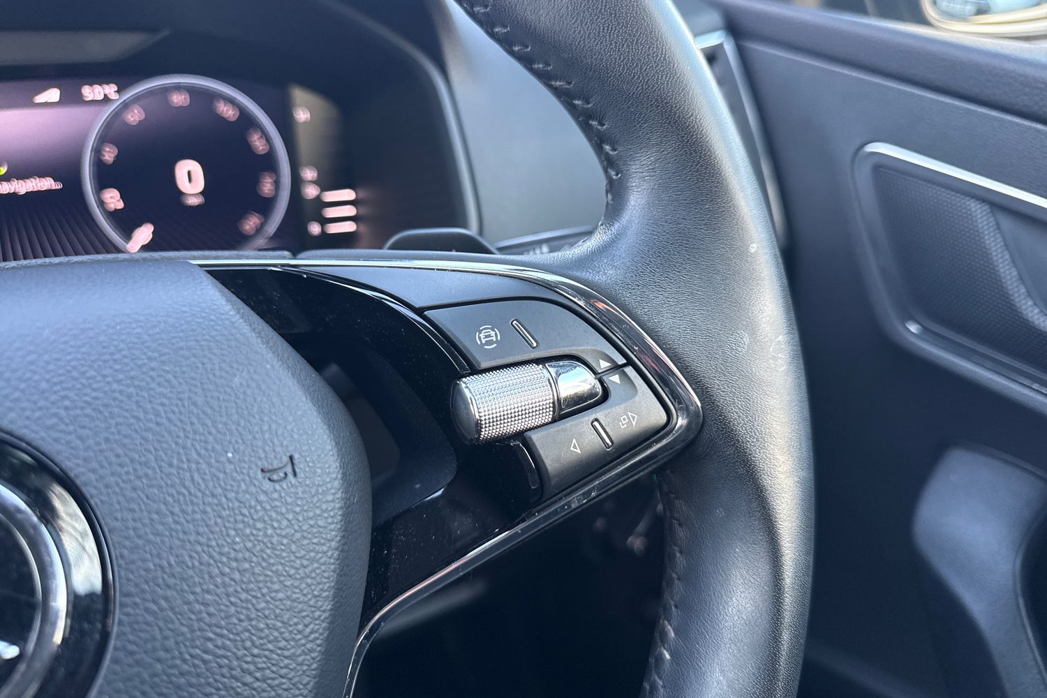 Used Skoda Karoq 2022 for sale - 77048492: Photo 30