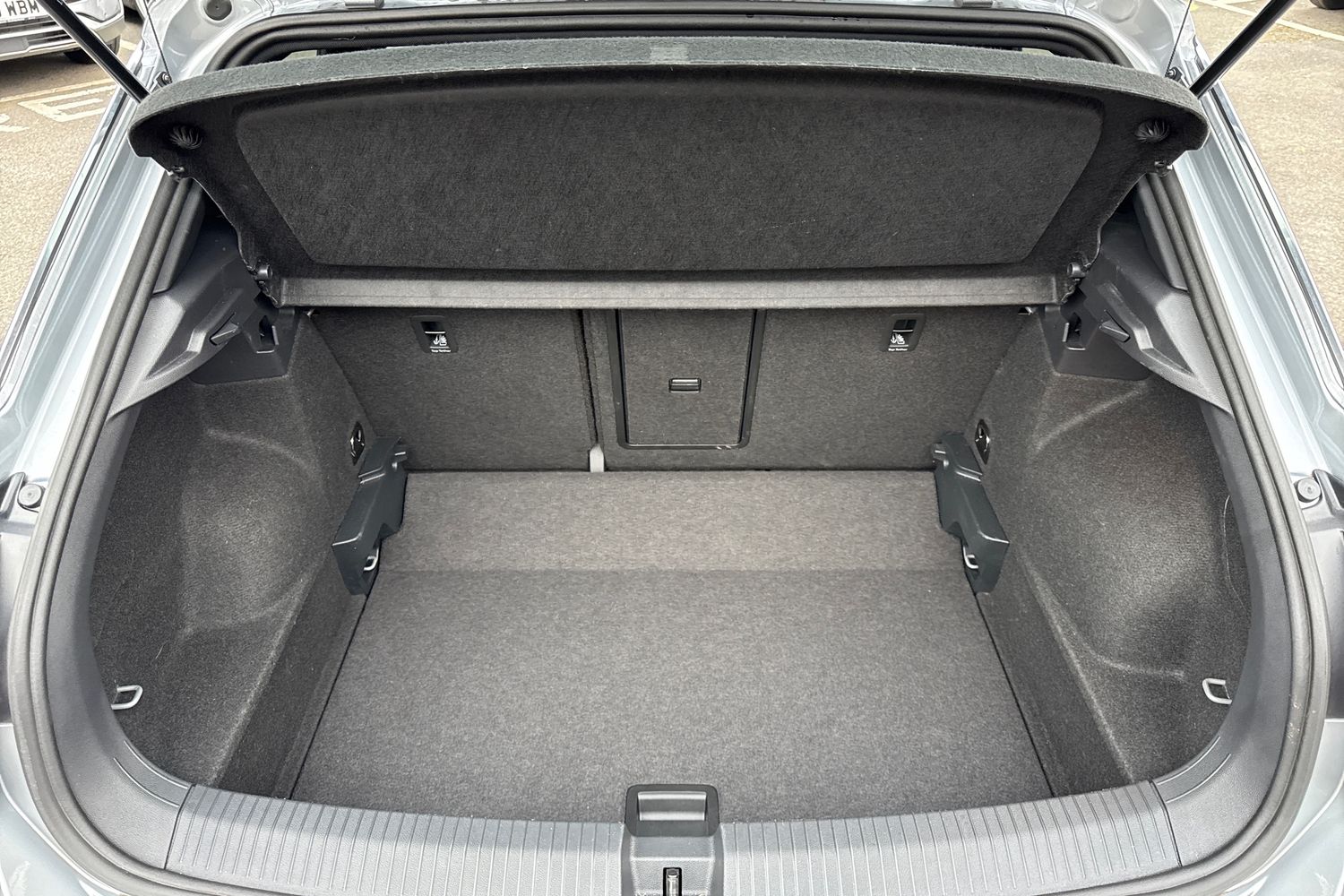 Used Volkswagen T-Roc 2024 for sale - 77064701: Photo 10