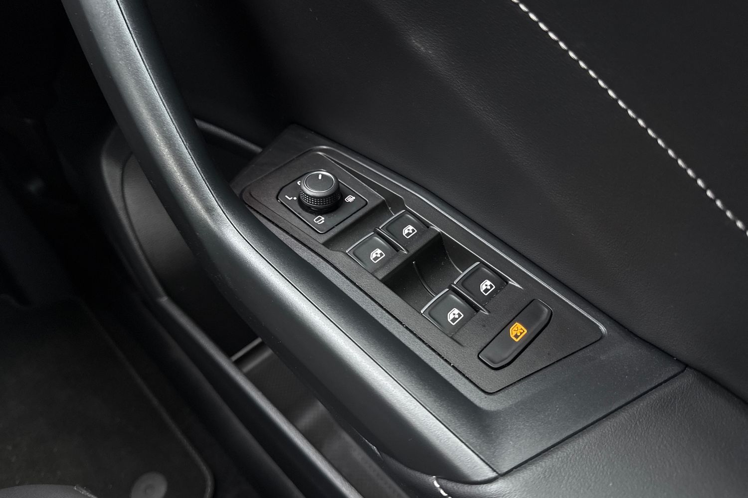 Used Volkswagen T-Roc 2024 for sale - 77064701: Photo 18