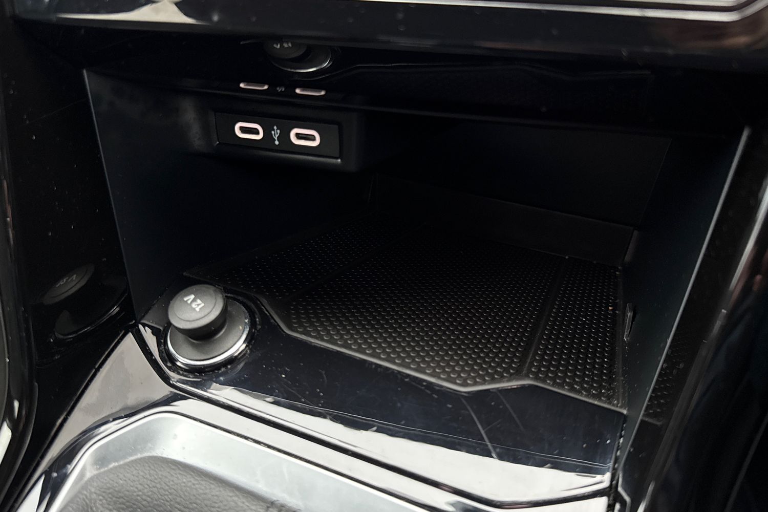 Used Volkswagen T-Roc 2024 for sale - 77064701: Photo 35