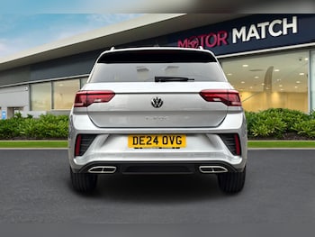 Used Volkswagen T-Roc 2024 for sale - 77064701: Photo