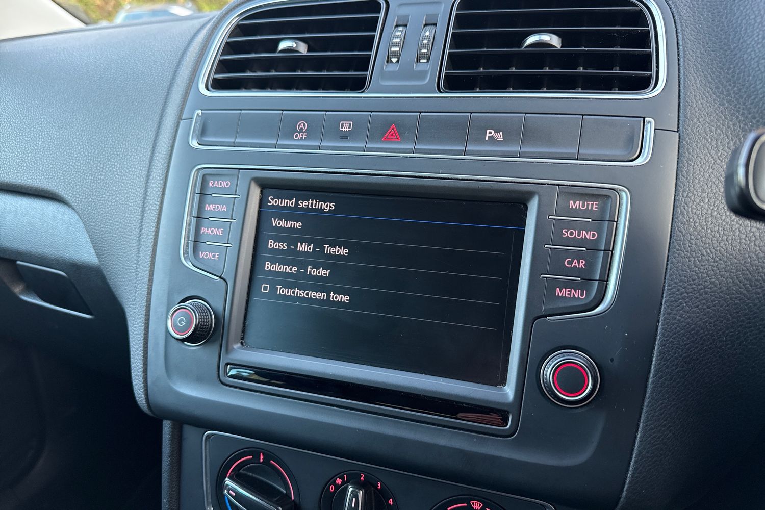 Used Volkswagen Polo 2017 for sale - 76411759: Photo 33