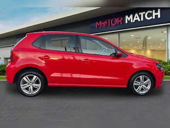 Used Volkswagen Polo 2017 for sale - 76411759: Photo