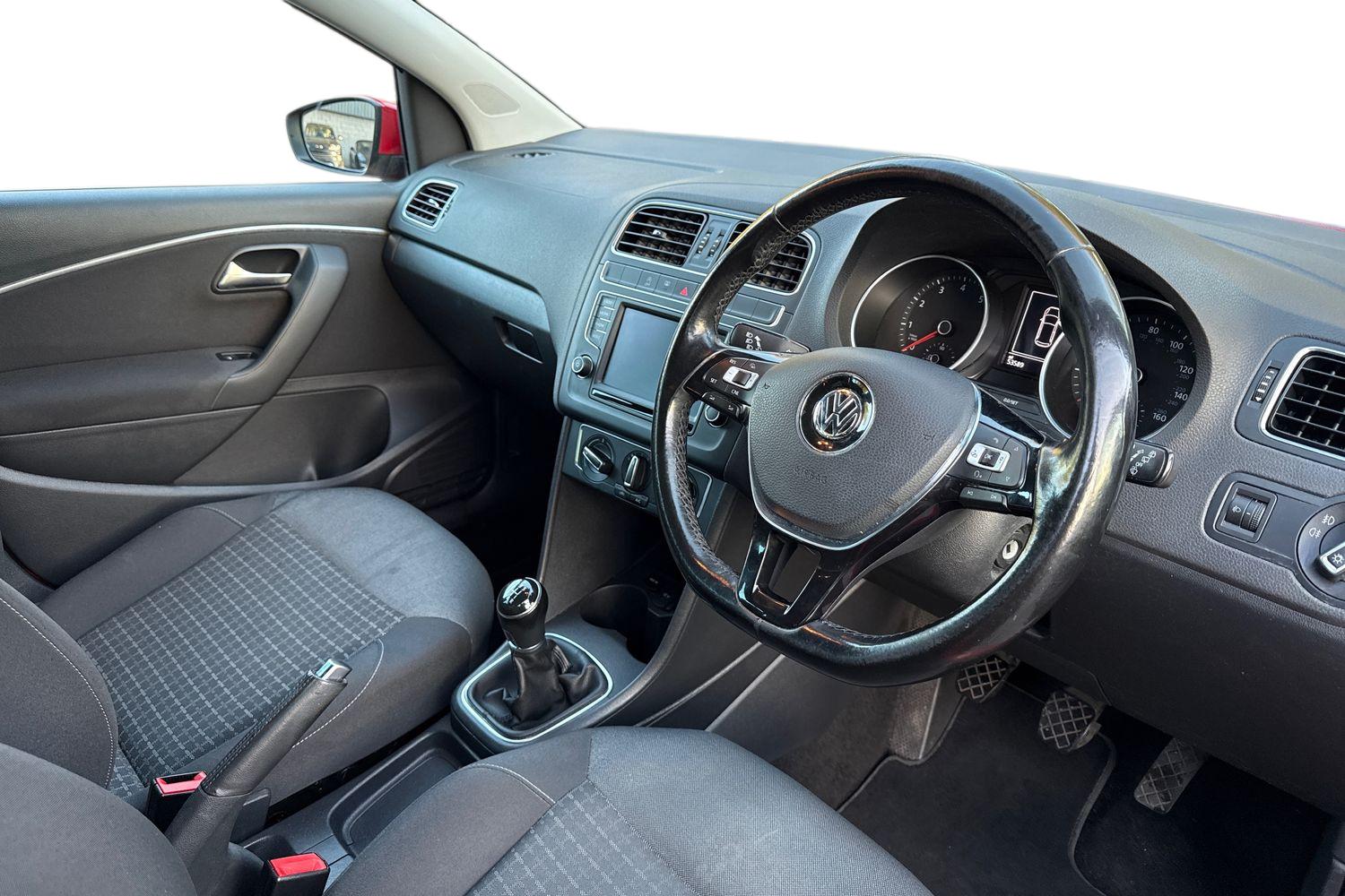 Used Volkswagen Polo 2017 for sale - 76411759: Photo 8