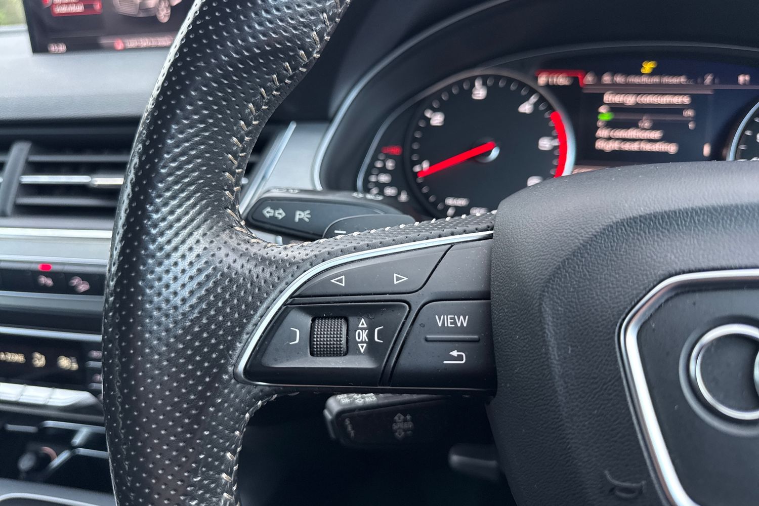 Used Audi Q7 2016 for sale - 77187531: Photo 41