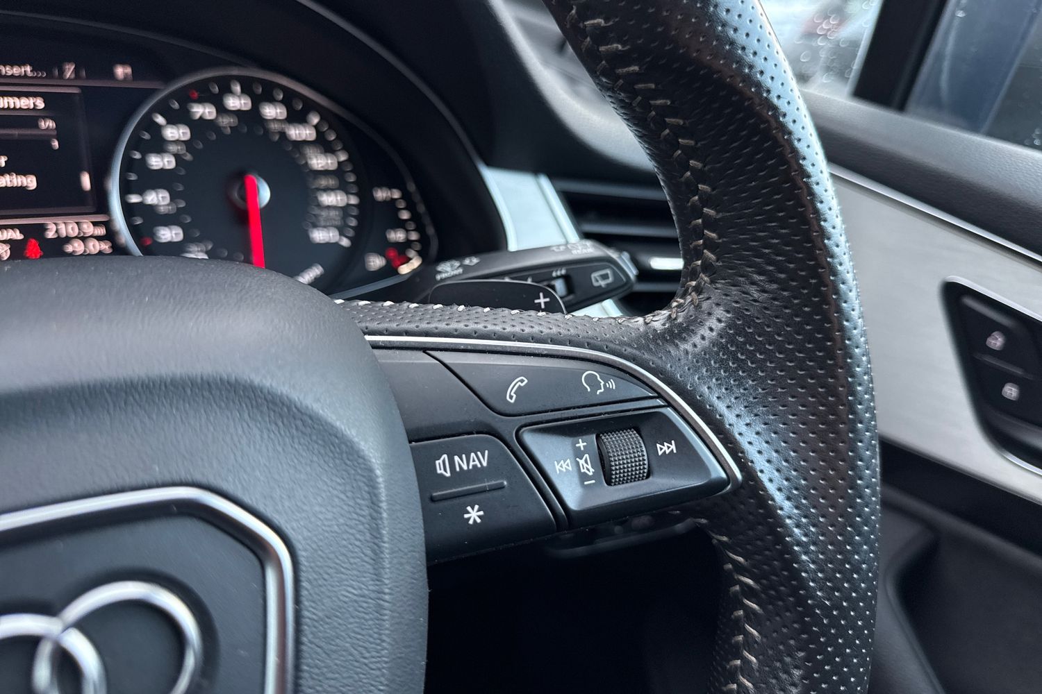 Used Audi Q7 2016 for sale - 77187531: Photo 42