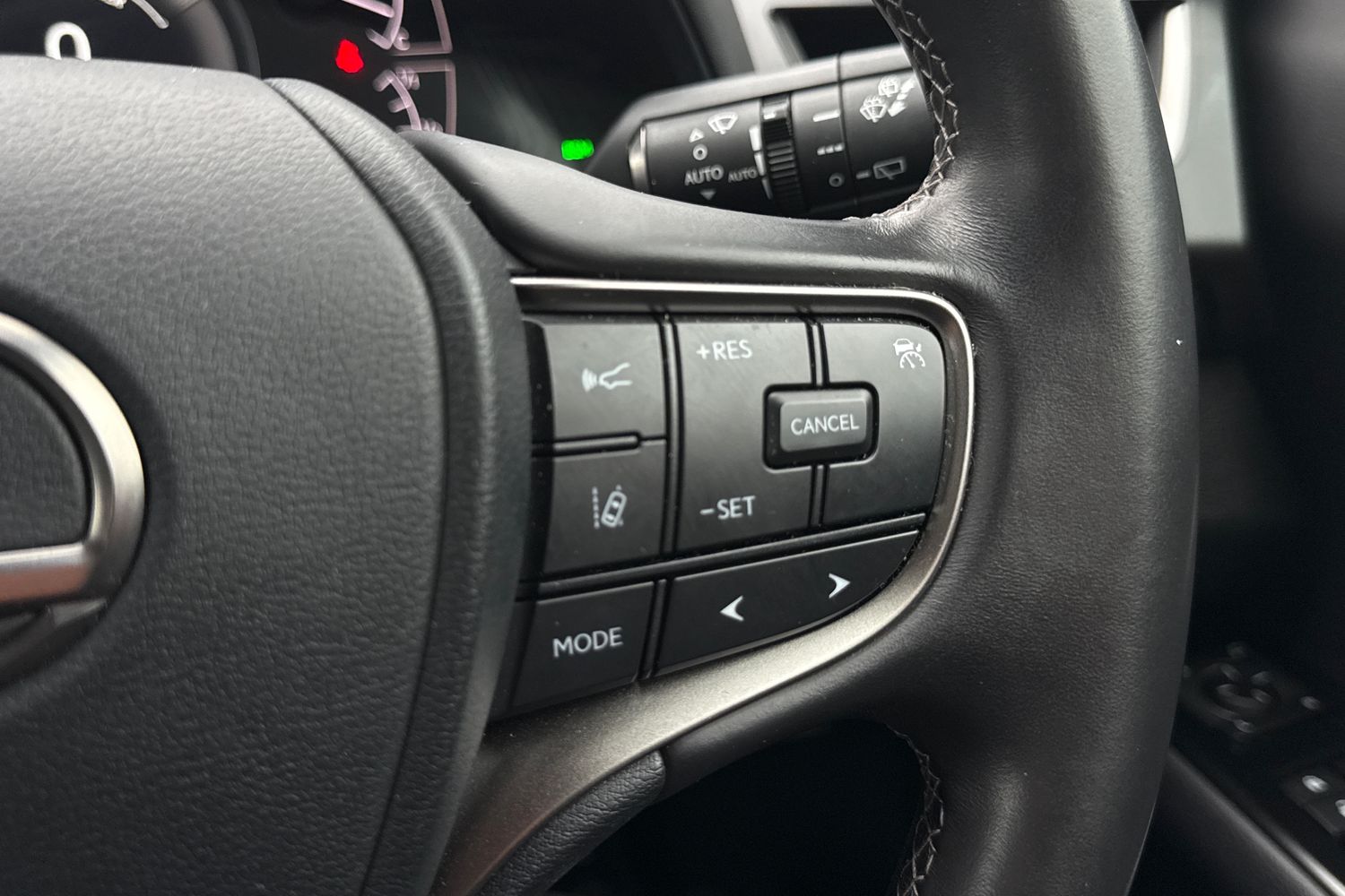 Used Lexus UX 2022 for sale - 77879102: Photo 35