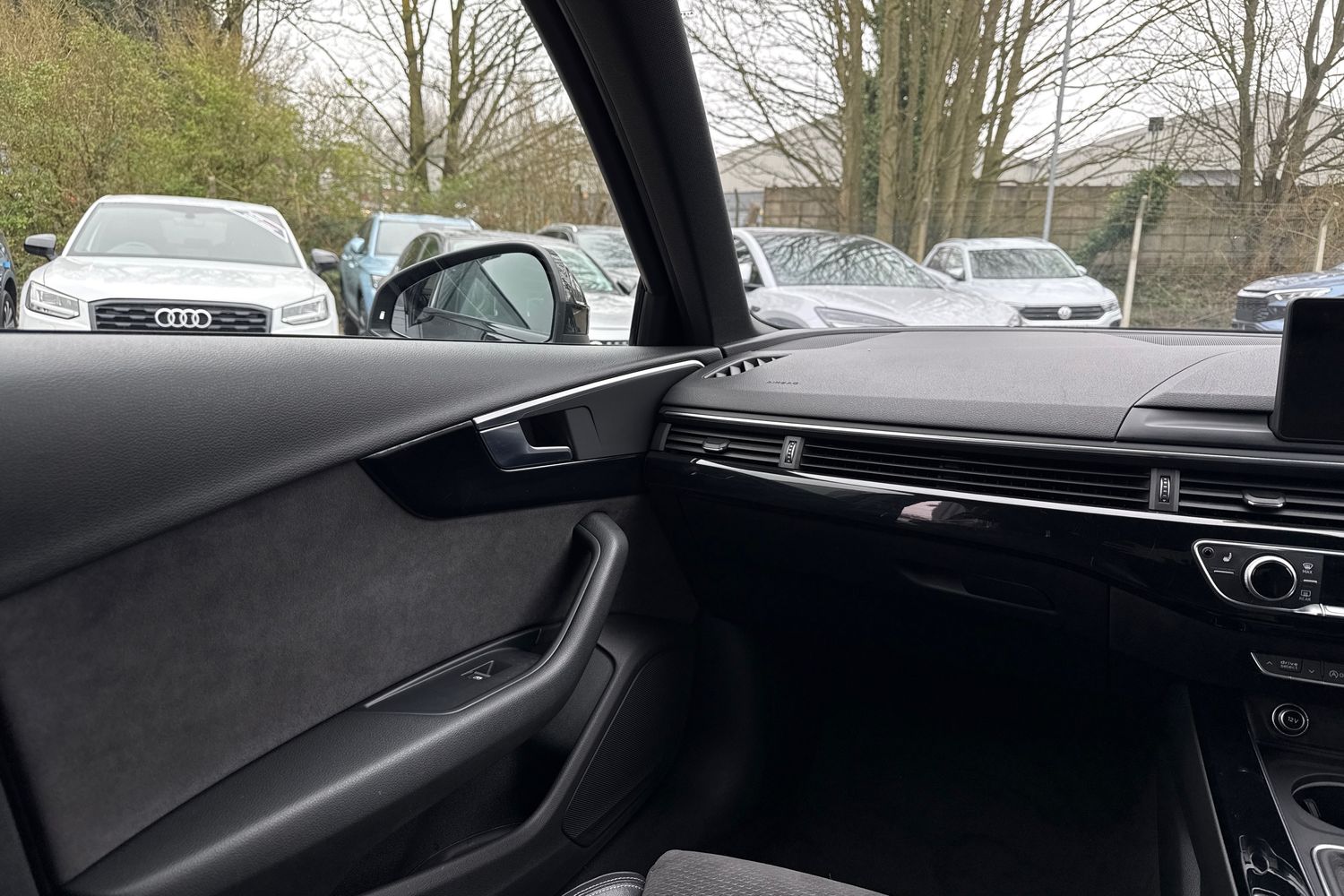 Used Audi A4 2017 for sale - 77812655: Photo 15