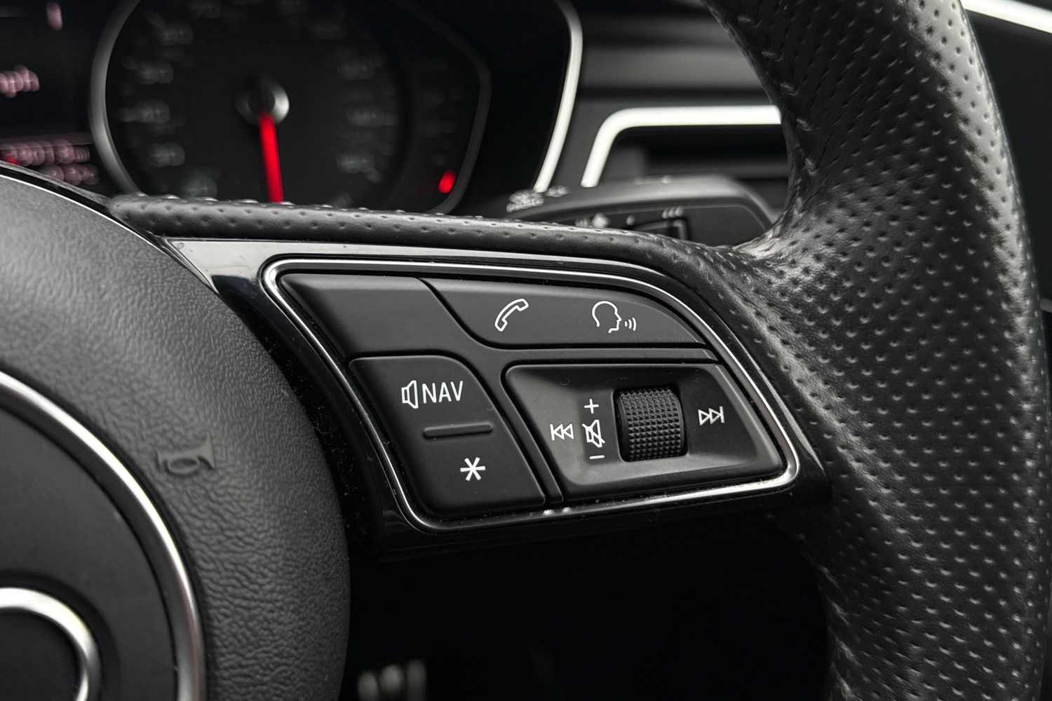 Used Audi A4 2017 for sale - 77812655: Photo 29