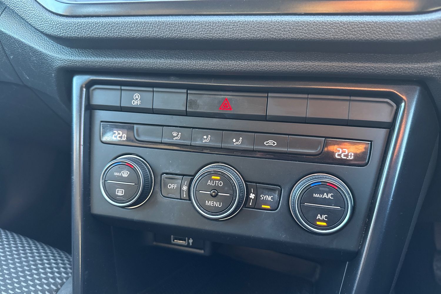 Used Volkswagen T-Roc 2019 for sale - 77048393: Photo 19