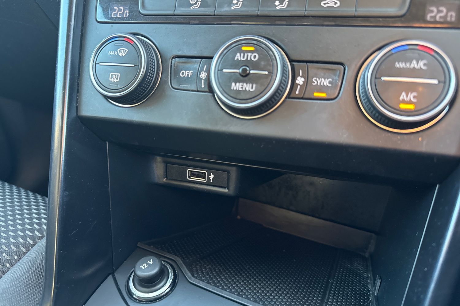 Used Volkswagen T-Roc 2019 for sale - 77048393: Photo 28