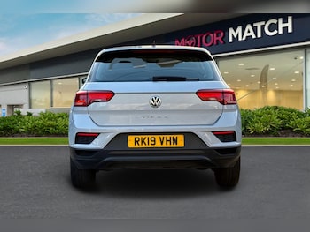 Used Volkswagen T-Roc 2019 for sale - 77048393: Photo