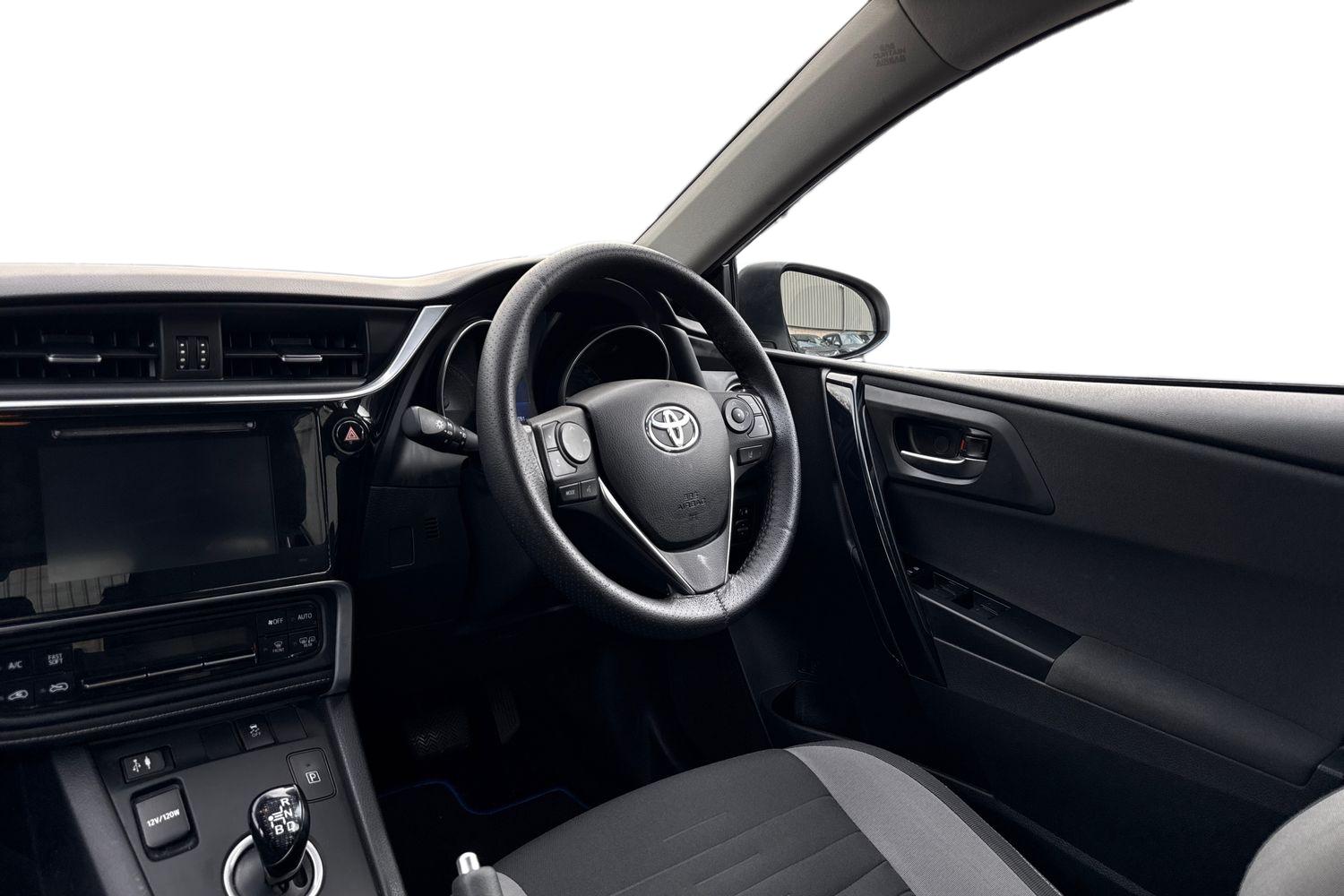 Used Toyota Auris 2017 for sale - 76847905: Photo 13