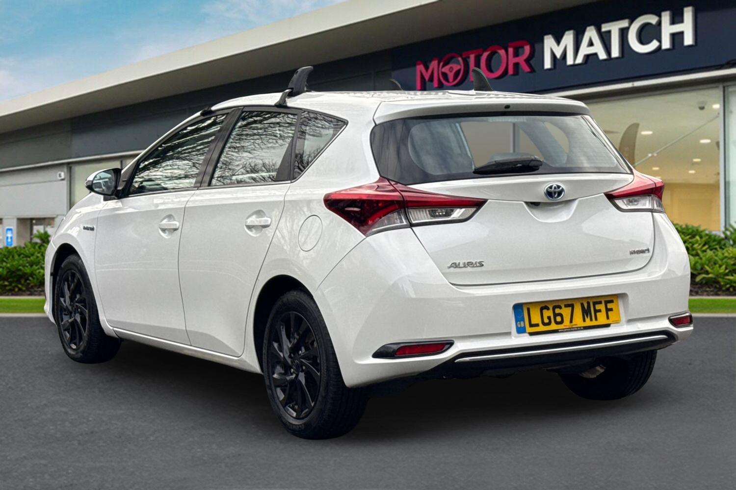 Used Toyota Auris 2017 for sale - 76847905: Photo 2