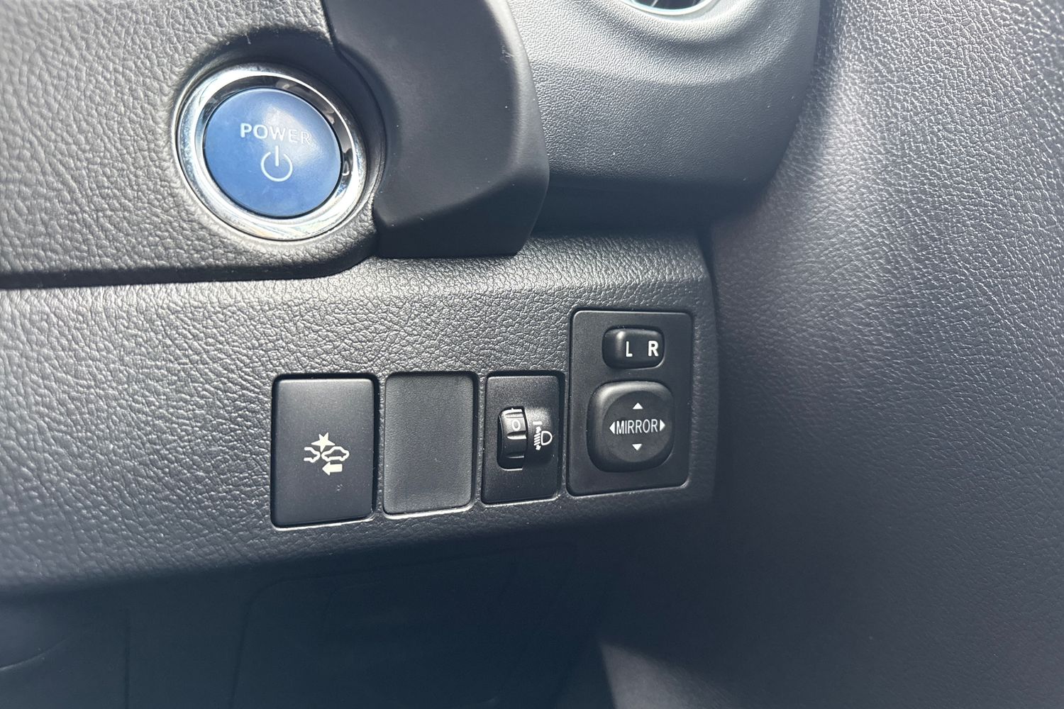 Used Toyota Auris 2017 for sale - 76847905: Photo 36