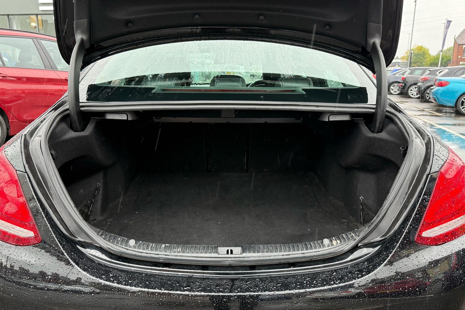 Used Mercedes-Benz C-Class 2017 for sale - 76164663: Photo 10