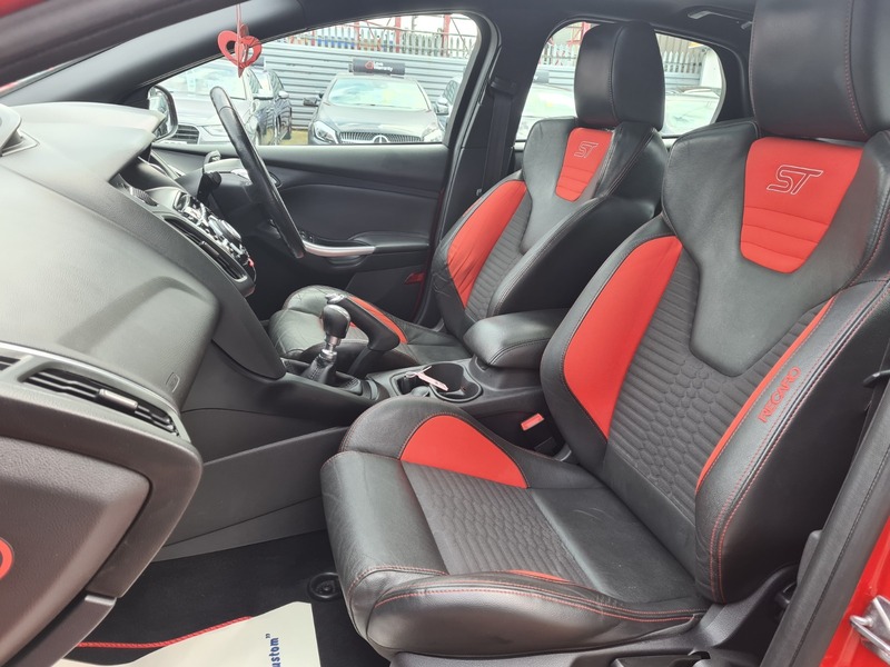 Used Ford Focus 2012 for sale - 77880723: Photo 15