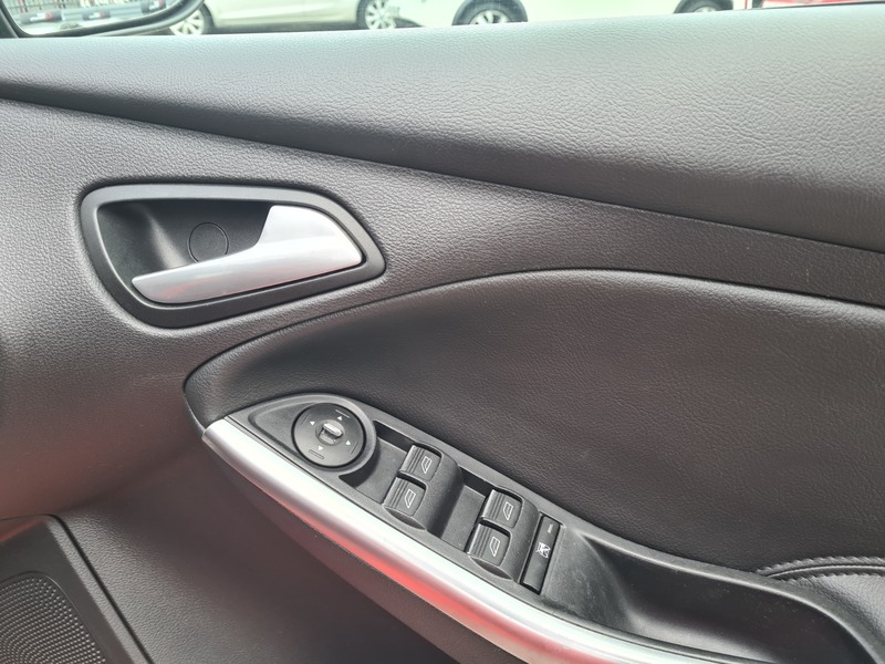 Used Ford Focus 2012 for sale - 77880723: Photo 29