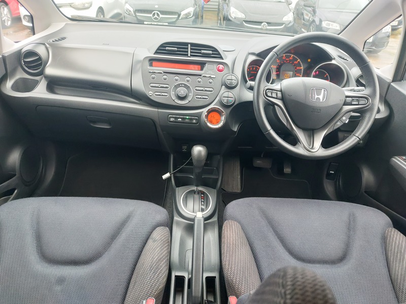 Used Honda Jazz 2014 for sale - 77906079: Photo 5