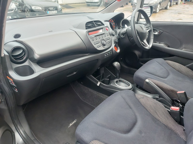 Used Honda Jazz 2014 for sale - 77906079: Photo 6