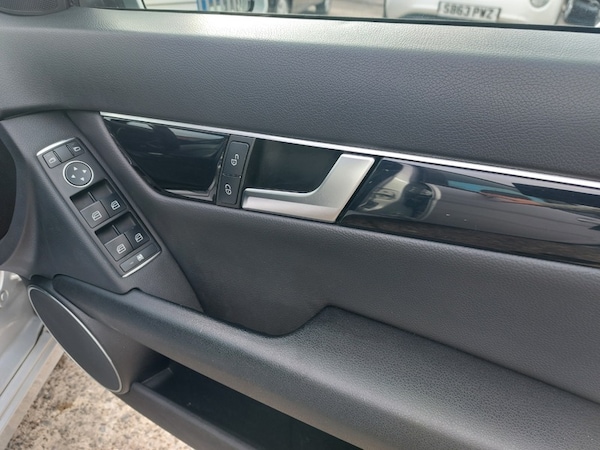 Used Mercedes-Benz C Class 2014 for sale - 76211007: Photo 27