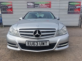 Used Mercedes-Benz C Class 2014 for sale - 76211007: Photo 2