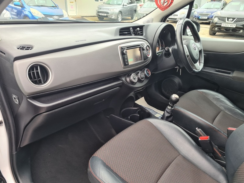 Used Toyota Yaris 2013 for sale - 78004084: Photo 12