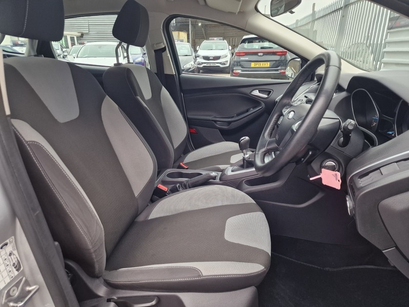 Used Ford Focus 2012 for sale - 77049159: Photo 11