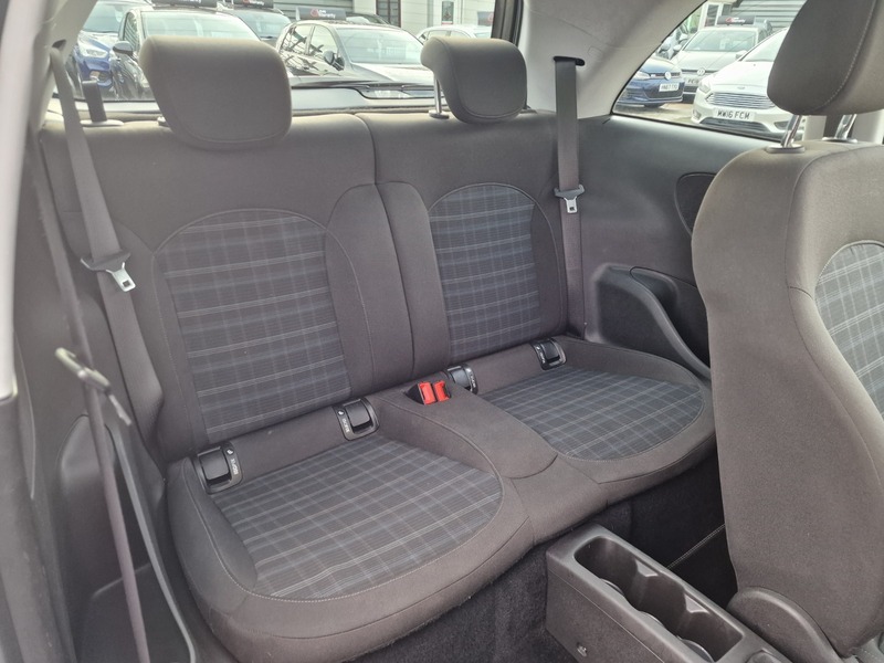 Used Vauxhall ADAM 2015 for sale - 77020510: Photo 18