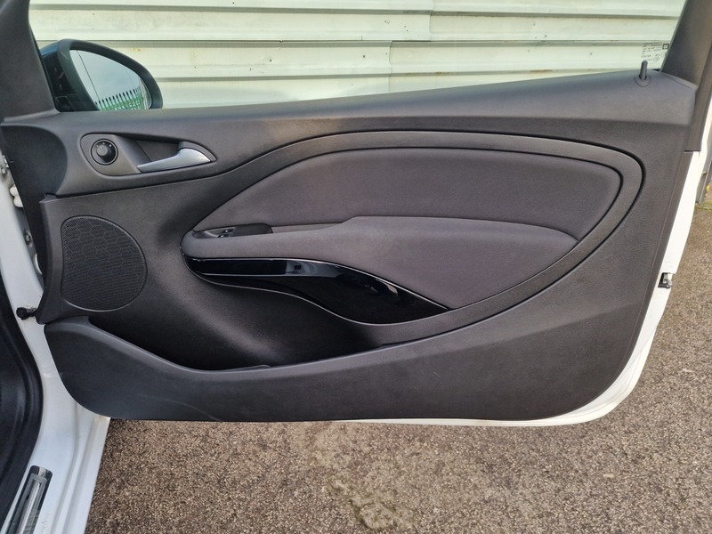 Used Vauxhall ADAM 2015 for sale - 77020510: Photo 19