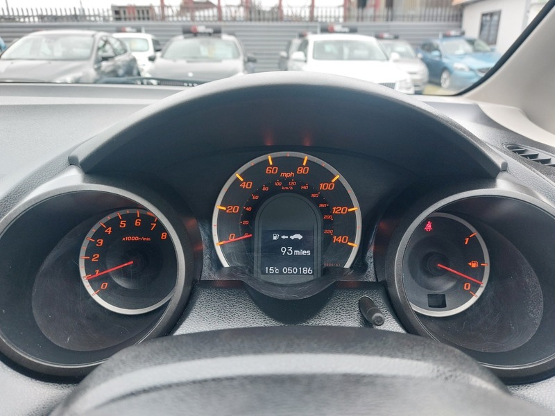 Used Honda Jazz 2011 for sale - 77328839: Photo 17